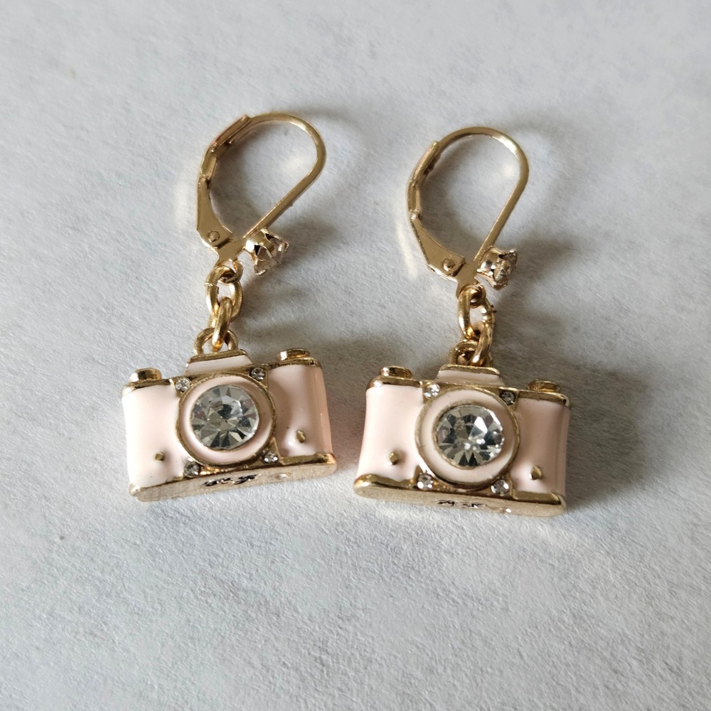 Betsey Johnson Pink Enamel Camera Drop Earrings Gold Tone Crystal Accents BJ - Picture 2 of 5